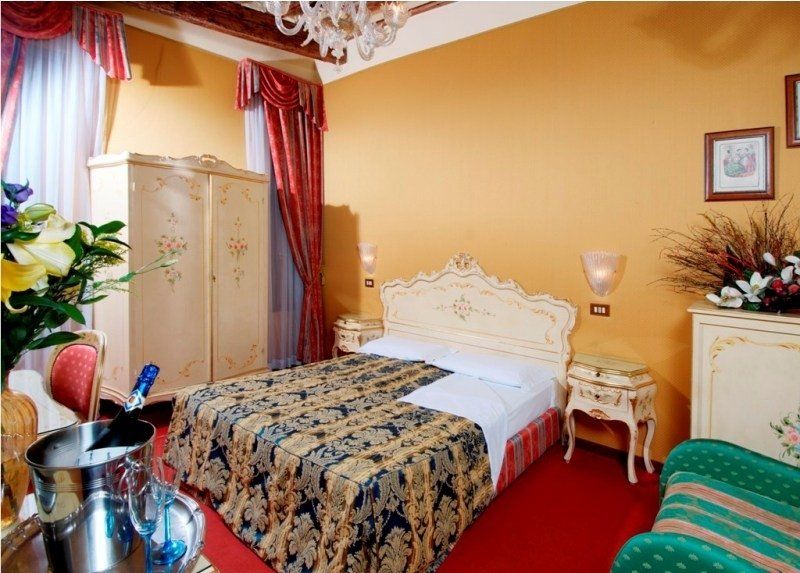 Hotel Bridge 3*
